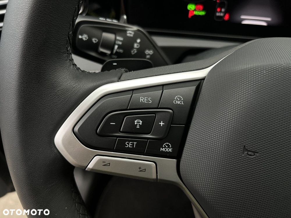 Volkswagen Tiguan - 21