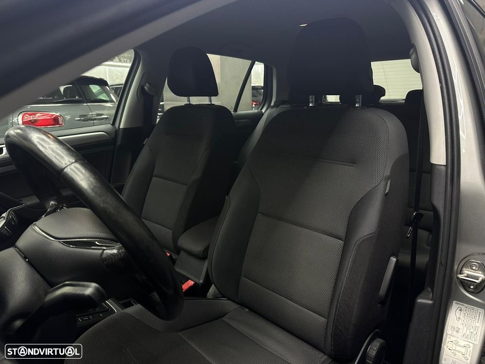 VW Golf 1.6 TDi GPS Edition - 17