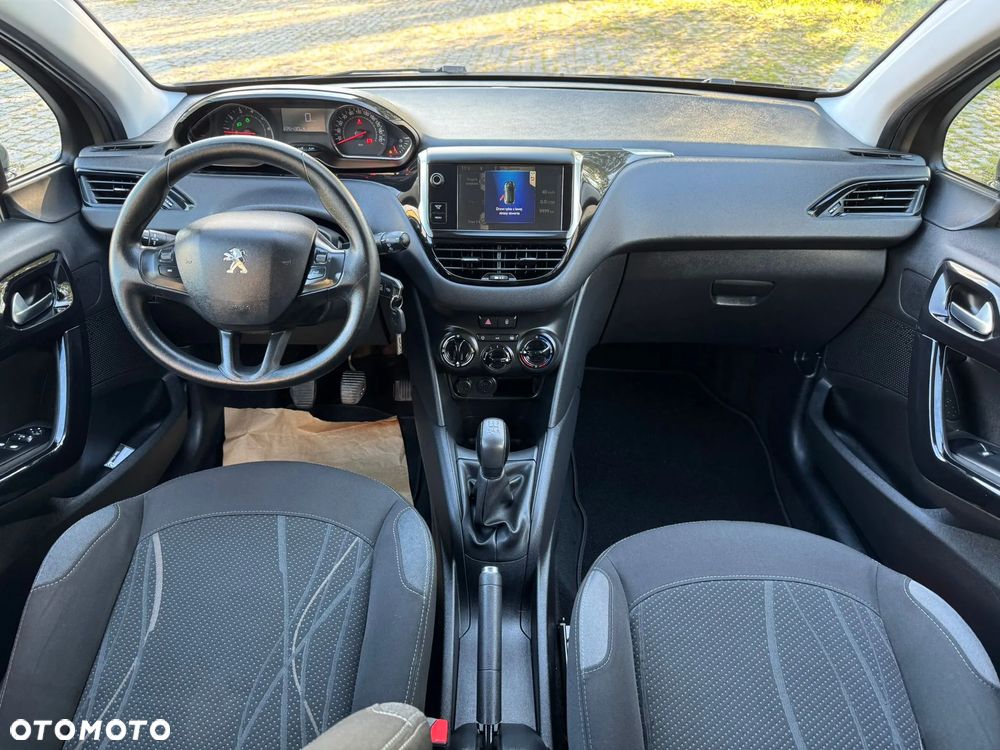 Peugeot 208 PureTech 82 Start & Stop Style - 21