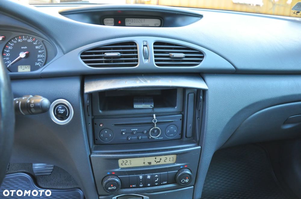 Renault Laguna 1.9 dCi Confort Expression - 8