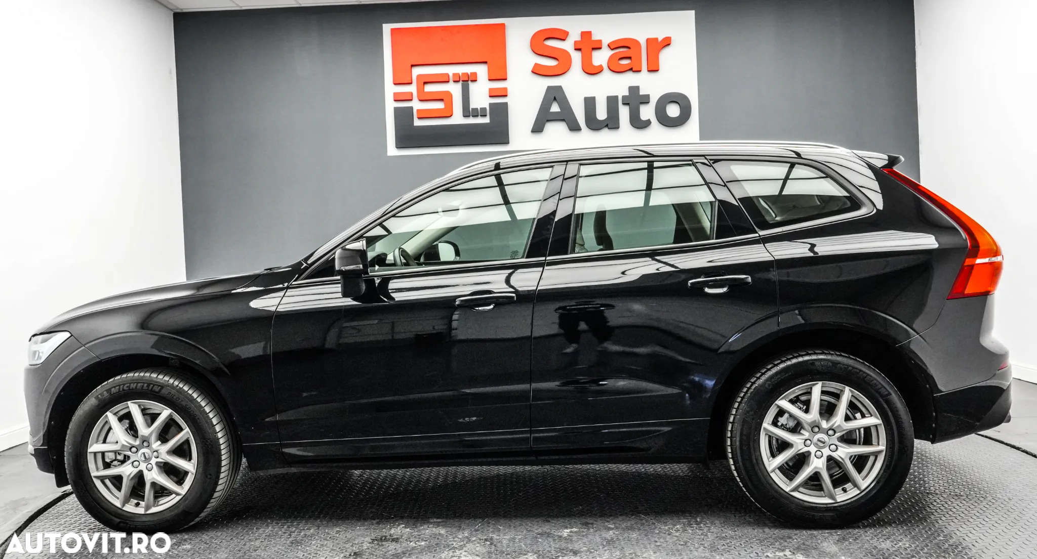 Volvo XC 60 D4 Momentum Pro - 10