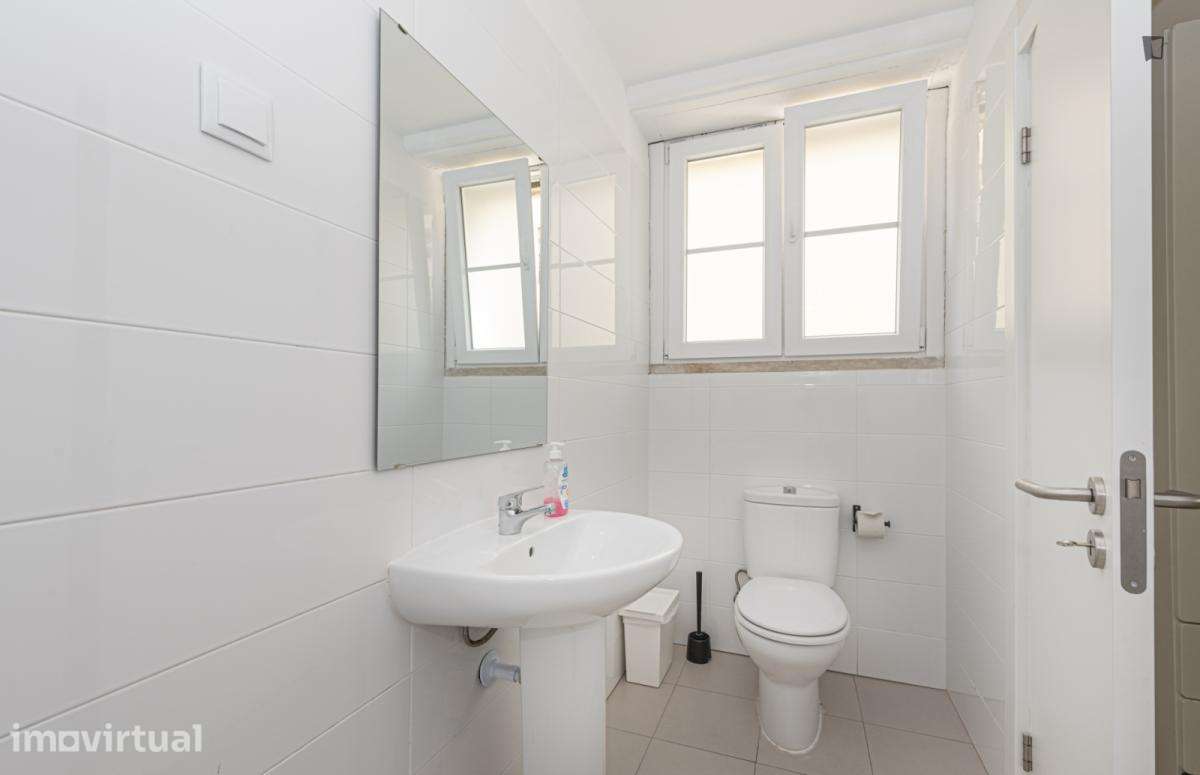 Quarto - localizado em Marquês de Pombal Lisbon - Grande imagem: 5/20