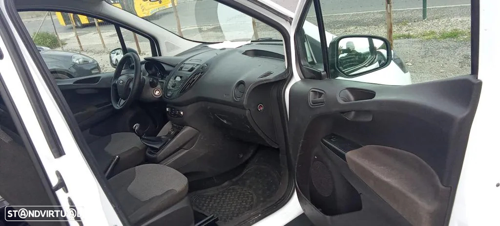 Ford Tourneo Courier 1.5 TDCi Ambiente - 6