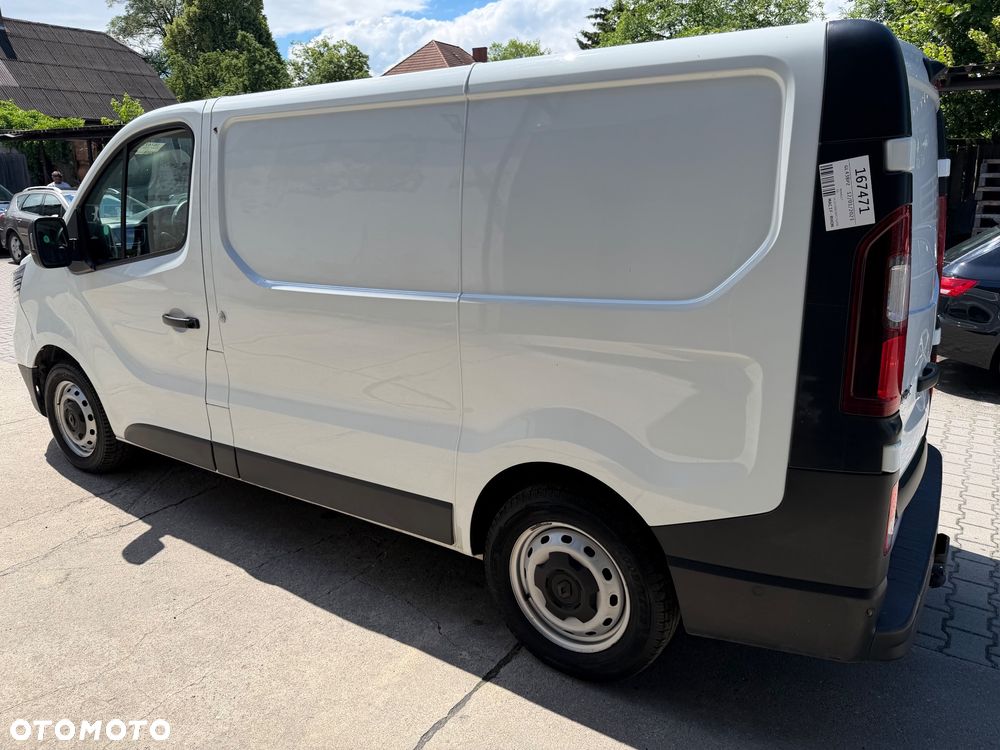 Renault TRAFIC BOGATA WERSJA!! Martwe pole, Park Assist, NAWIGACJA KLIMATYZACJA TEMPOMAT, świeżo sprowadzony, OKAZJA !!!! - 4