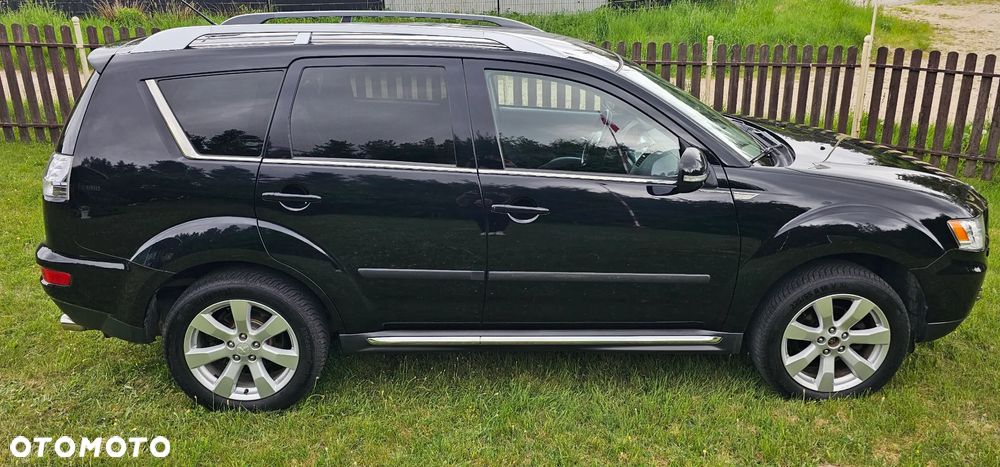 Mitsubishi Outlander 2.0 Intense NAVI 2WD EU5 CVT - 20