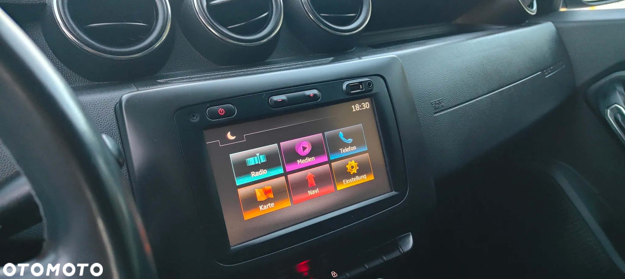 Dacia Duster 1.6 SCe Essential - 28