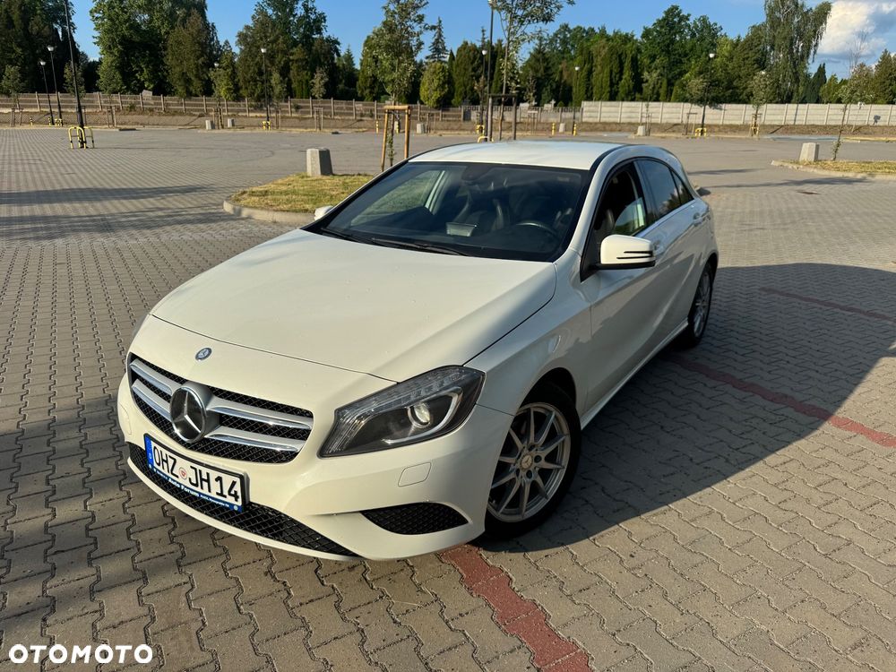 Mercedes-Benz Klasa A 180 (BlueEFFICIENCY) Urban - 32