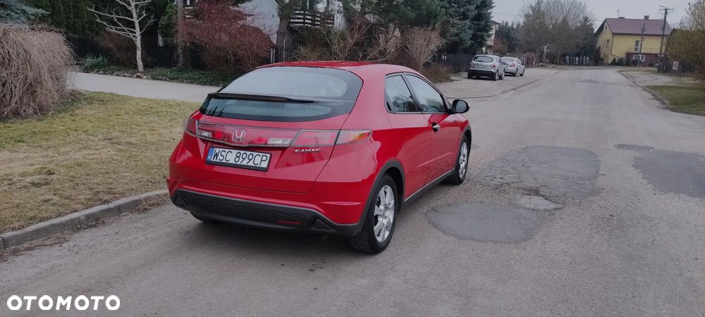 Toyota Auris 1.4 D-4D Terra - 16
