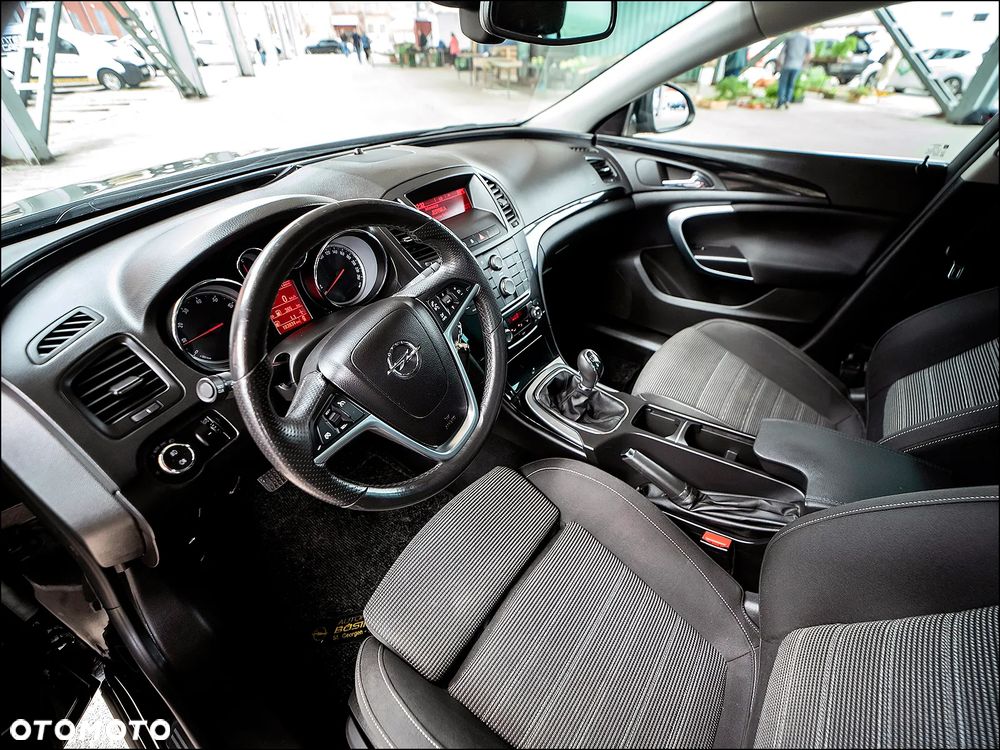 Opel Insignia - 16