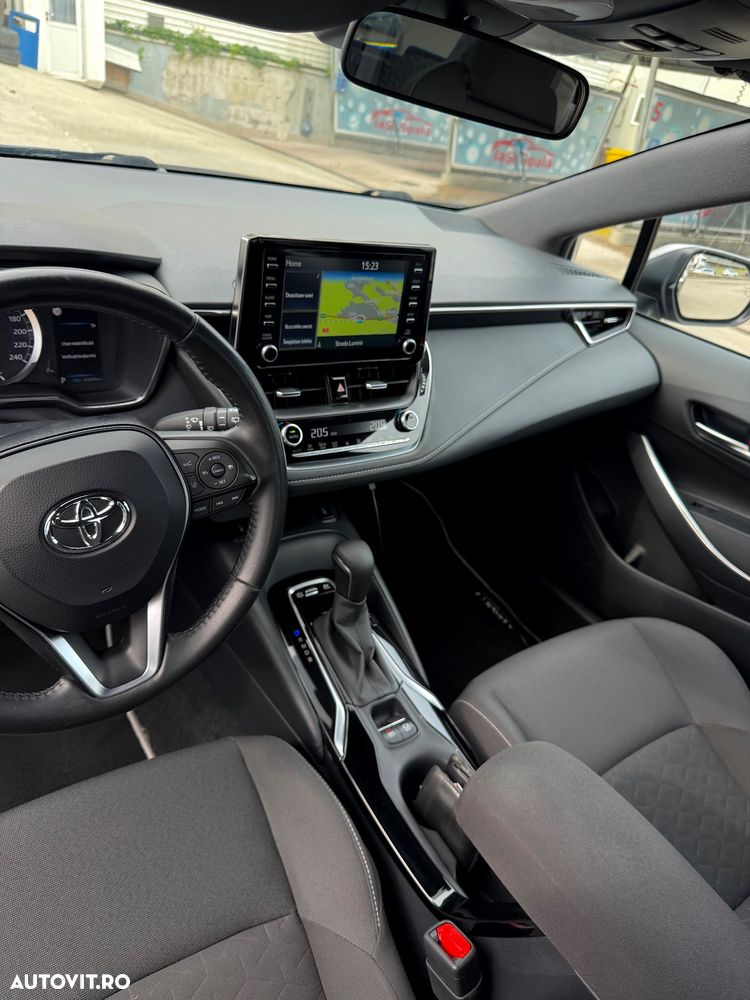 Toyota Corolla 1.8 Business Edition - 10