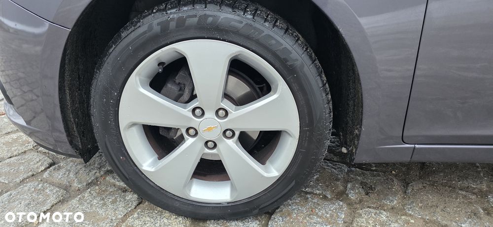 Chevrolet Cruze 1.8 LT+ - 30