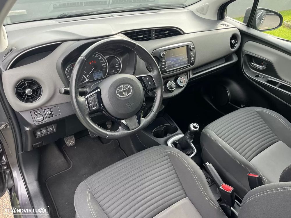Toyota Yaris 1.0 VVT-i Exclusive - 21