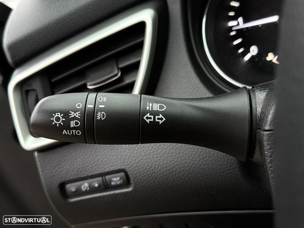 Nissan Qashqai 1.5 dCi Tekna Premium - 22