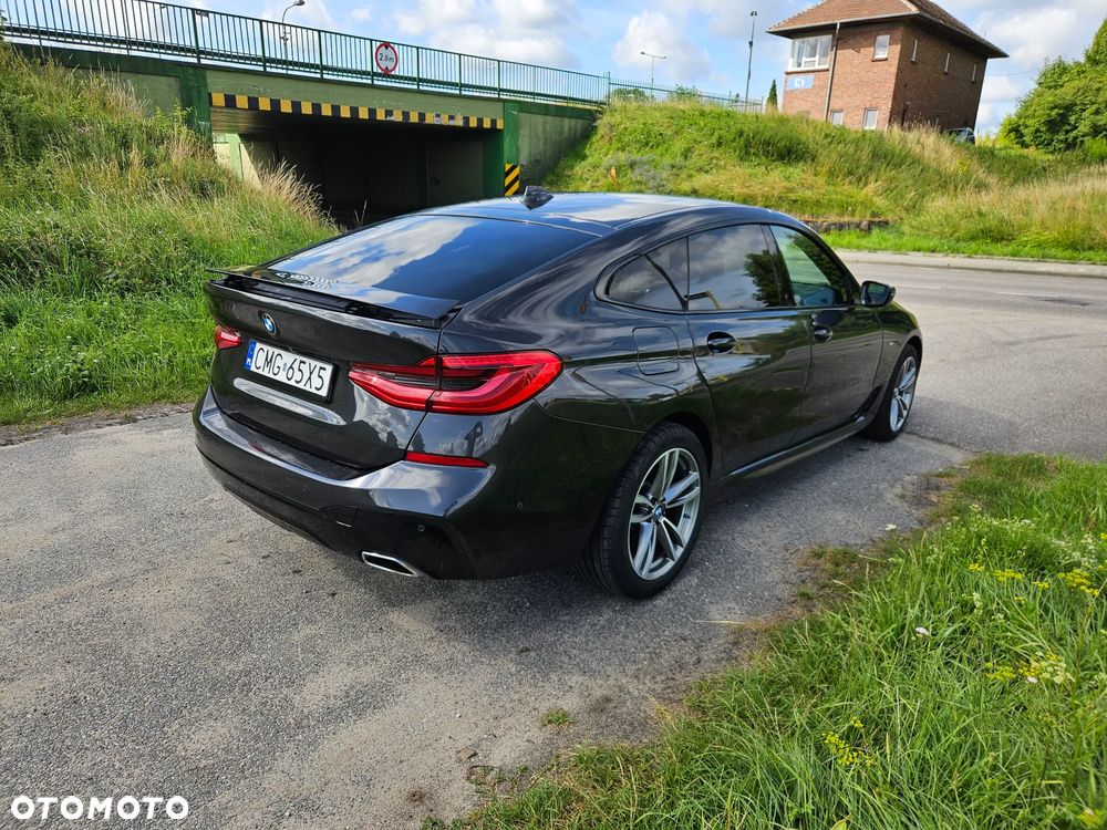 BMW 6GT - 3