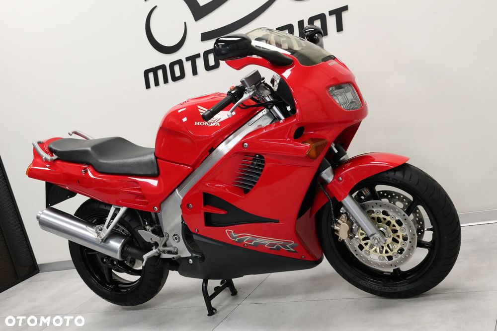 Honda VFR - 6