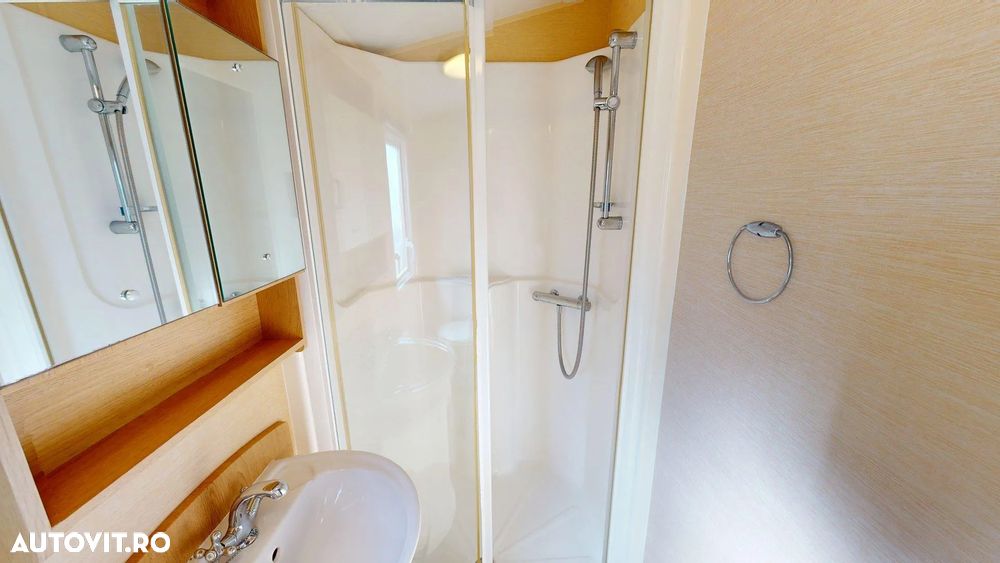 Alta Casă mobilă Willerby Granada nr. 097 | Tâmplărie PVC și Încălzire centrală cu calorifere | 11 x 3.7 m | 2 dormitoare și 2 băi - 9