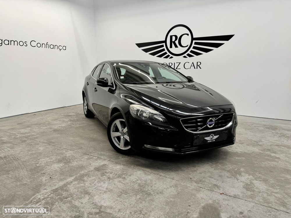 Volvo V40 1.6 D2 Momentum - 1