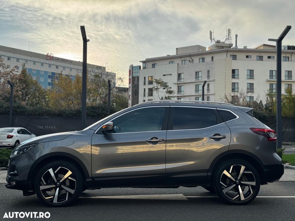 Nissan Qashqai 1.6 DCI Xtronic TEKNA+ - 24