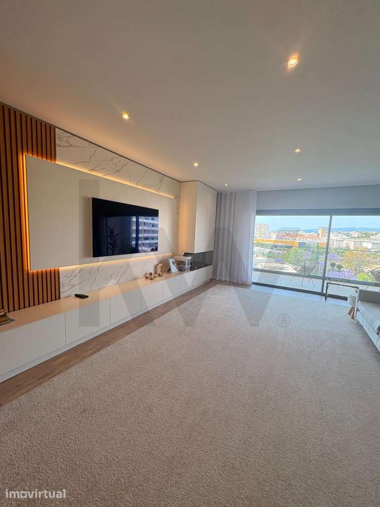 Raríssimo Apartamento T5 com Áreas Surpreendentes (383 m2) –Portimão - Grande imagem: 4/21
