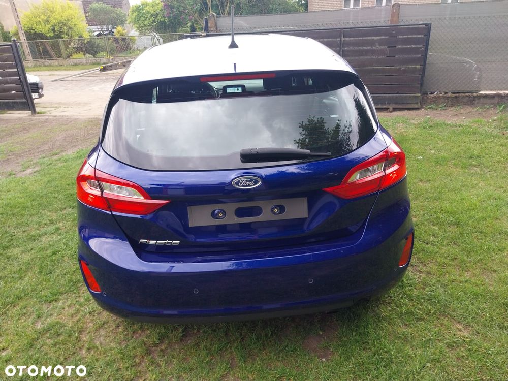 Ford Fiesta 1.0 EcoBoost S&S TITANIUM - 11