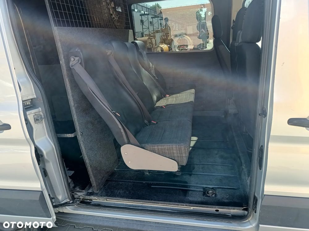 Ford Transit - 12