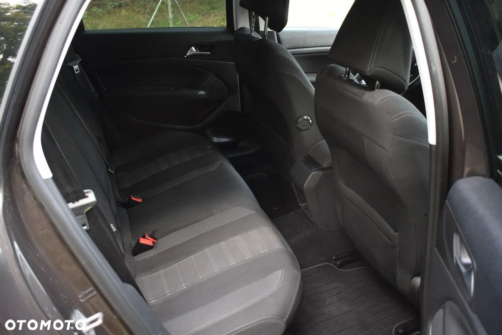 Peugeot 308 1.2 PureTech Allure S&S - 14
