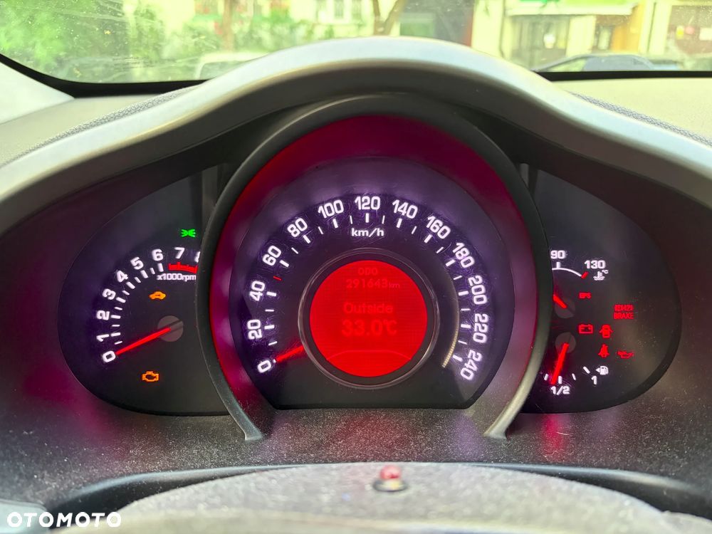 Kia Sportage 2.0 L 2WD - 14