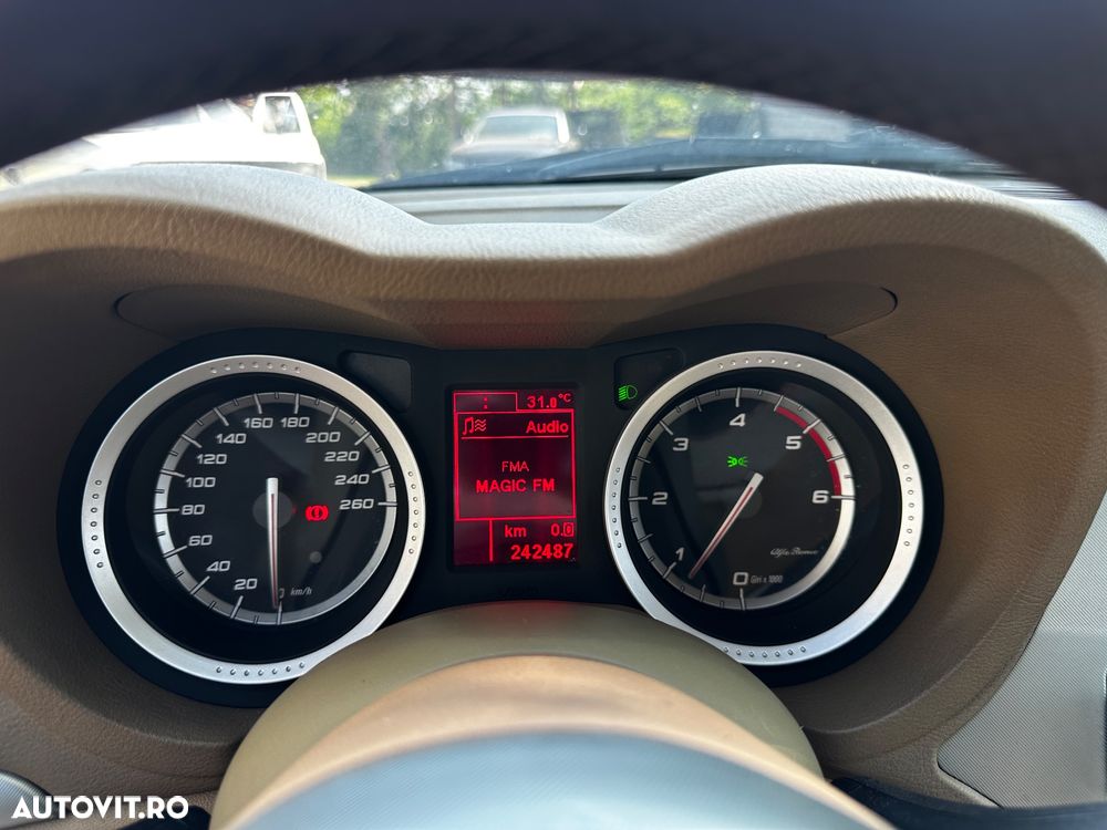 Alfa Romeo 159 1.9 JTDM 16V DPF - 8