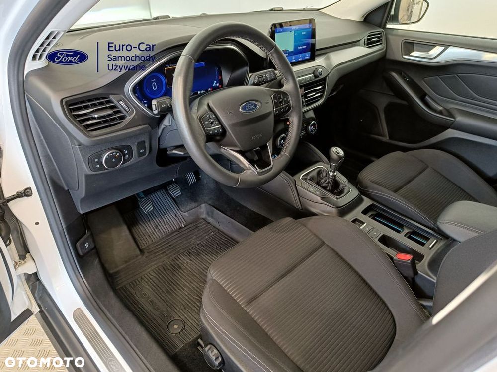 Ford Focus - 11