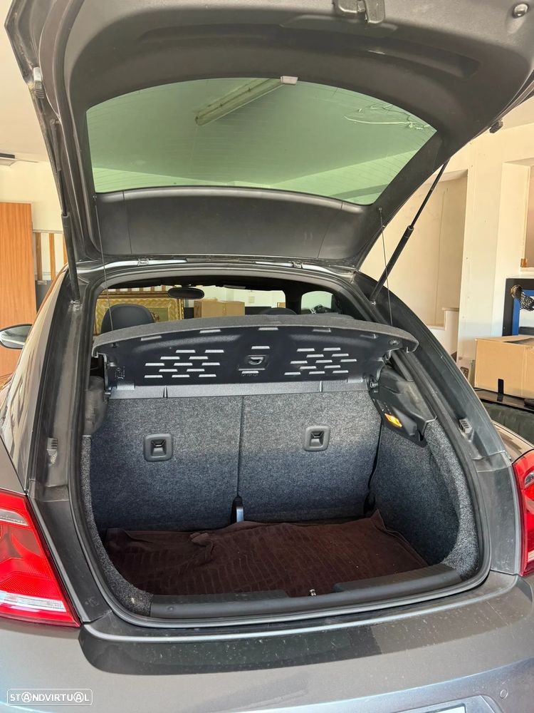 VW New Beetle 1.6 TDi Design - 6