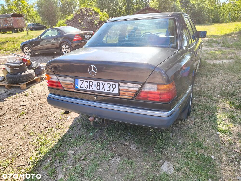 Mercedes-Benz W124 (1984-1993) - 4