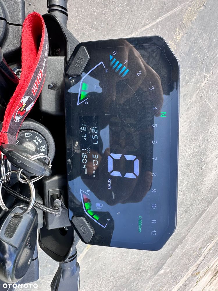 VOGE R125 - 7
