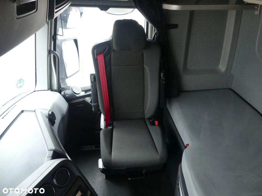 Renault T440 6x2 / FIRANKA 8.10m / EURO 6 / KLIMATYZACJA POSTOJOWA / - 31