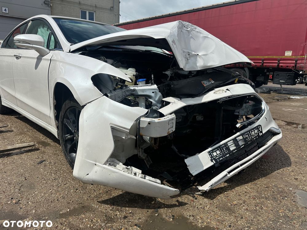 Ford Fusion - 14