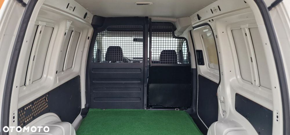 Volkswagen Caddy - 11