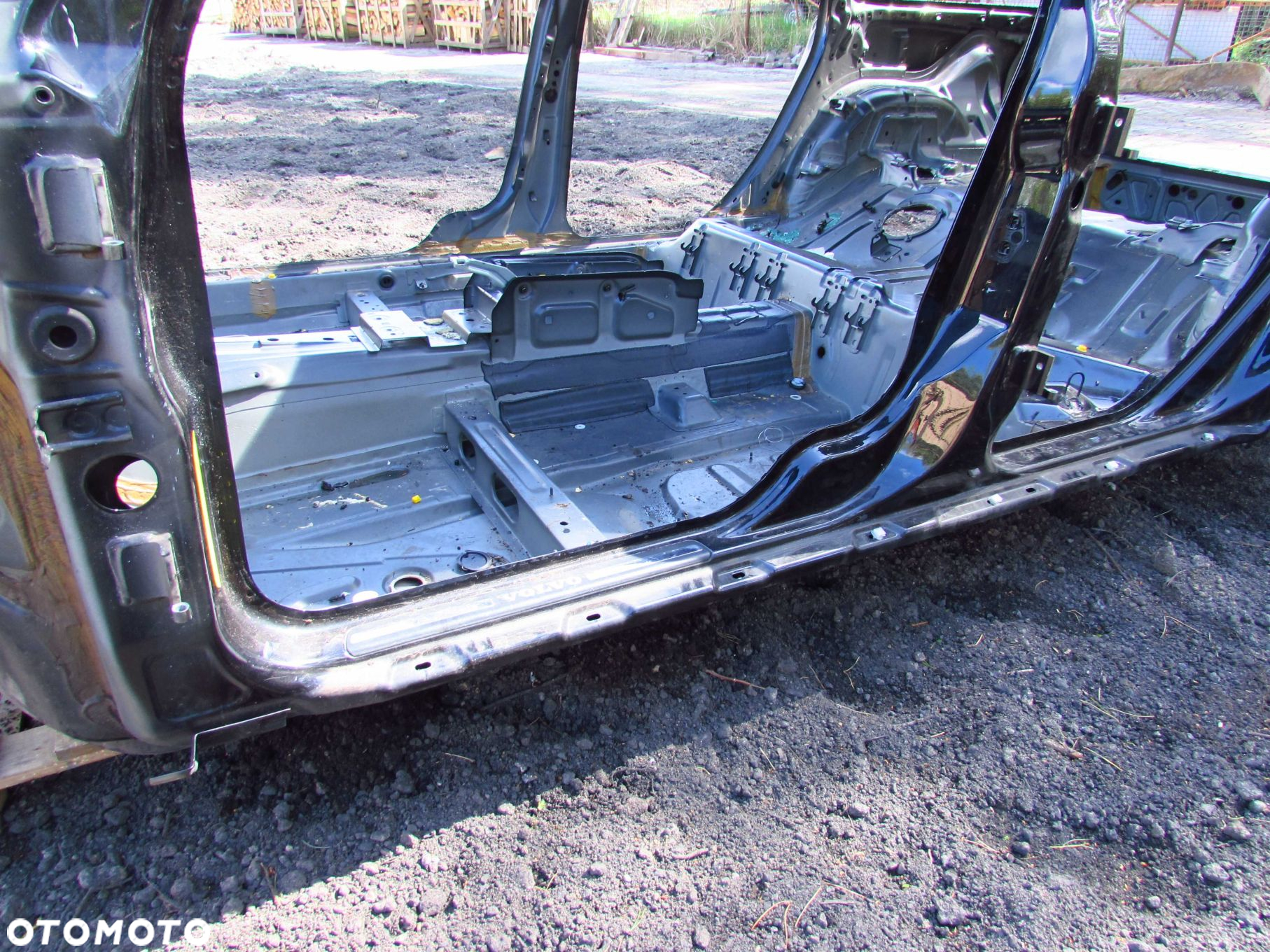 VOLVO S60 V70 II XC70 99-09 PROG SLUPEK CWIARTKA CIETA LEWA 452-26 - 4