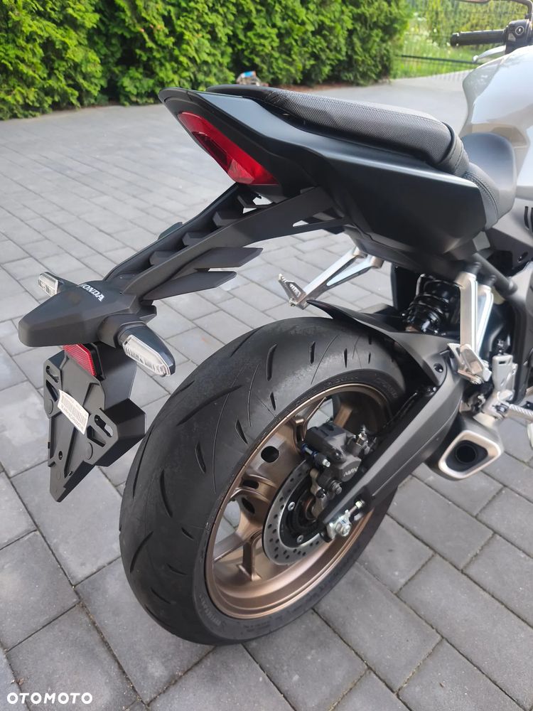 Honda CB - 4