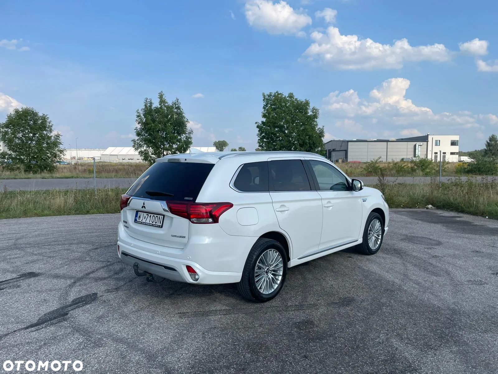 Mitsubishi Outlander 2.4 4WD Plug-In Hybrid Plus - 3
