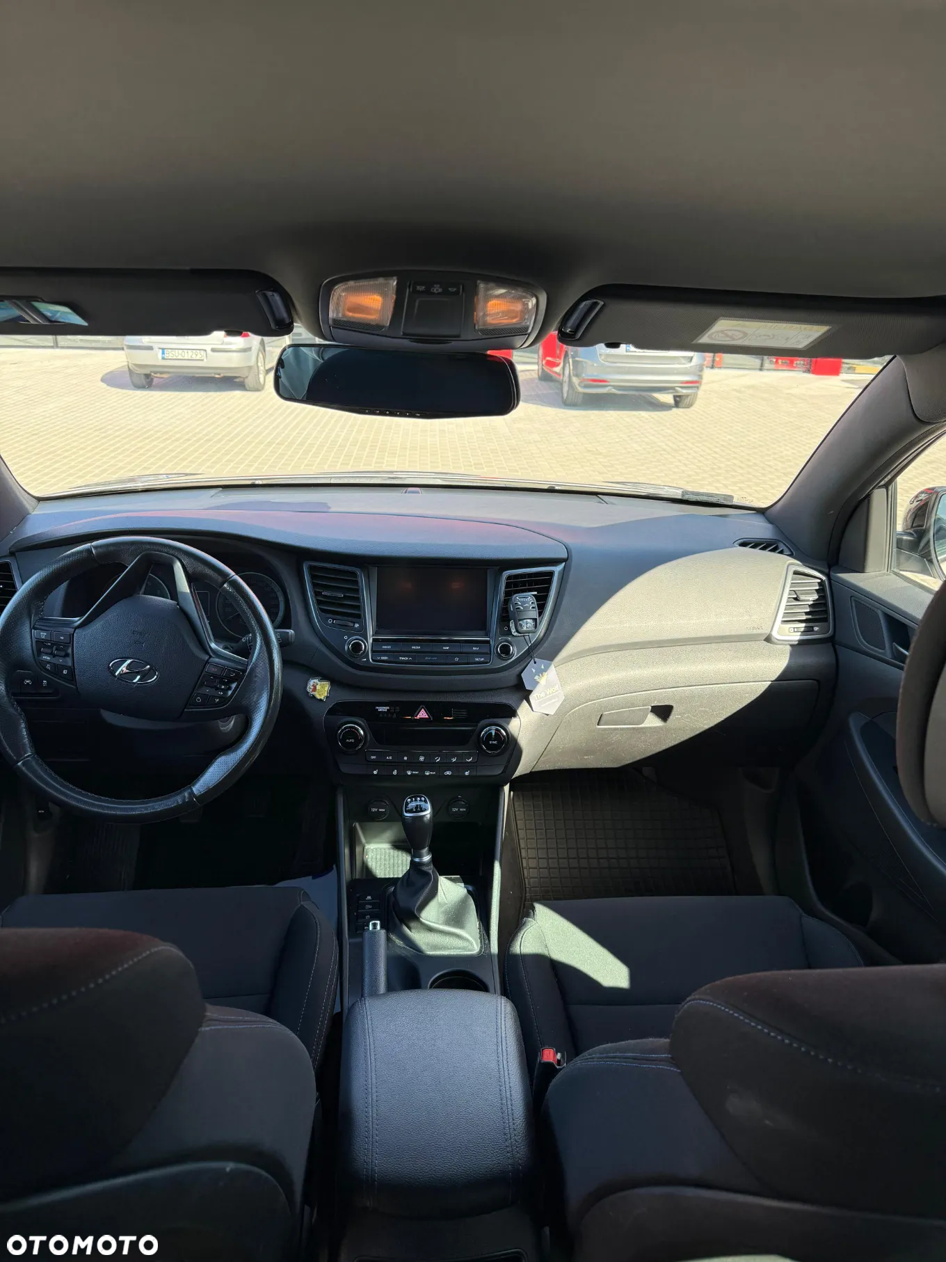 Hyundai Tucson 1.6 GDI BlueDrive GO 2WD - 11