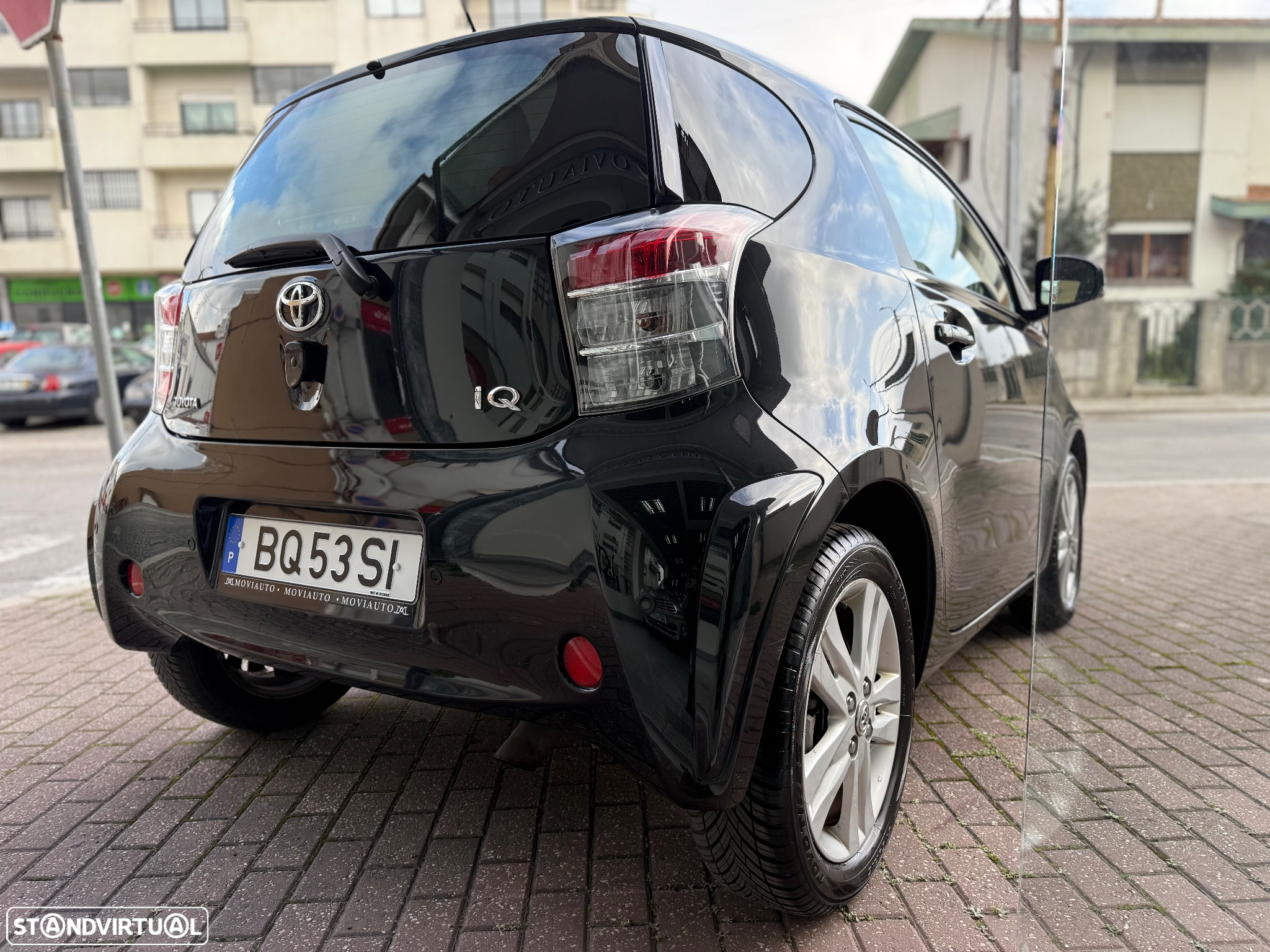 Toyota iQ 1.33 VVT-i 2 MultiDrive NAVI+Bluetooth - 21