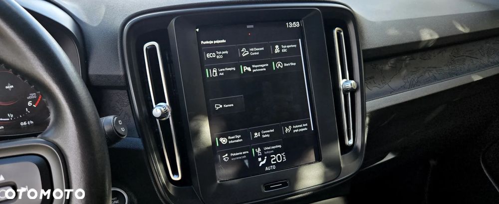 Volvo XC 40 D3 Momentum Pro - 29