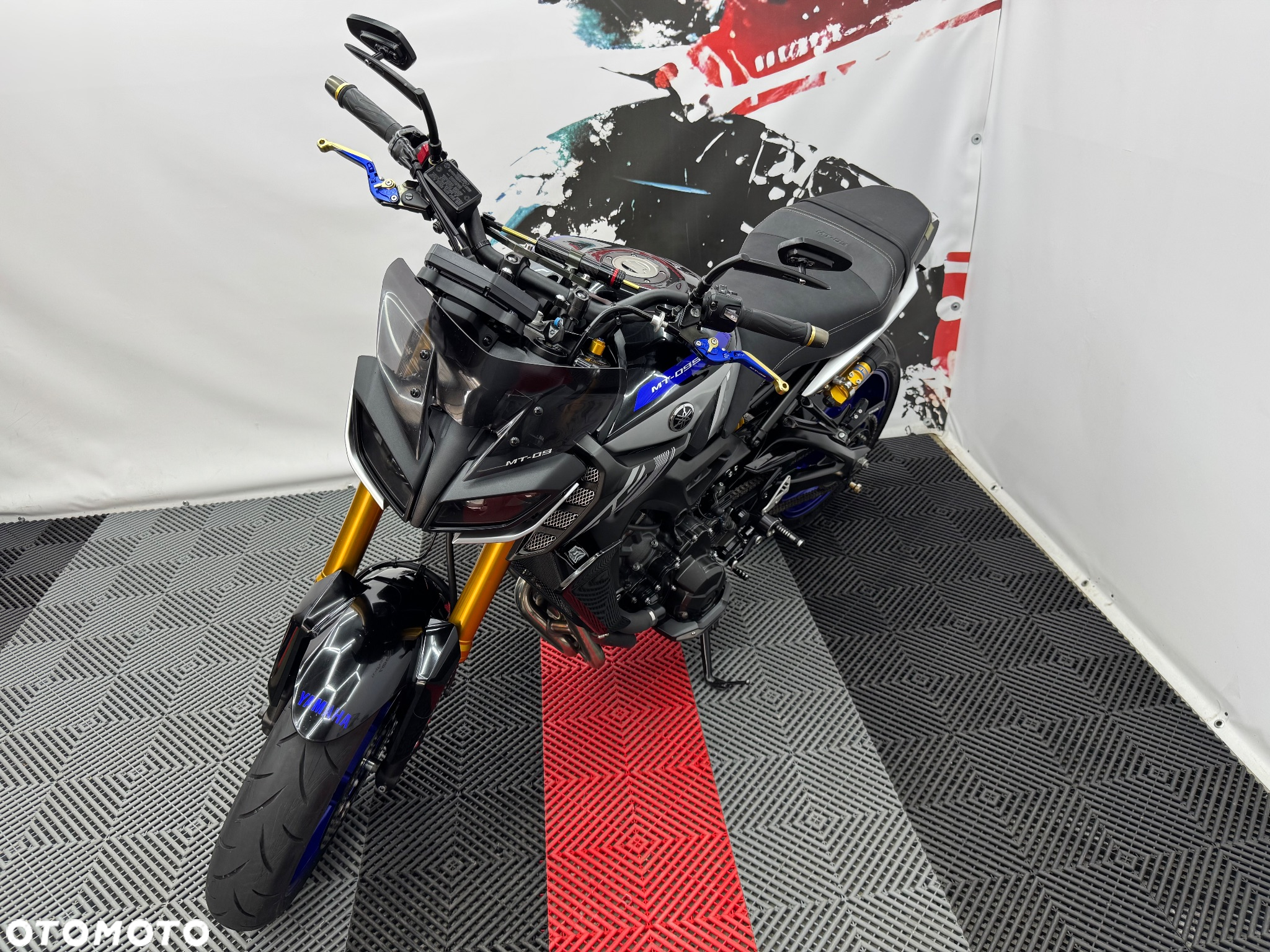 Yamaha MT - 9