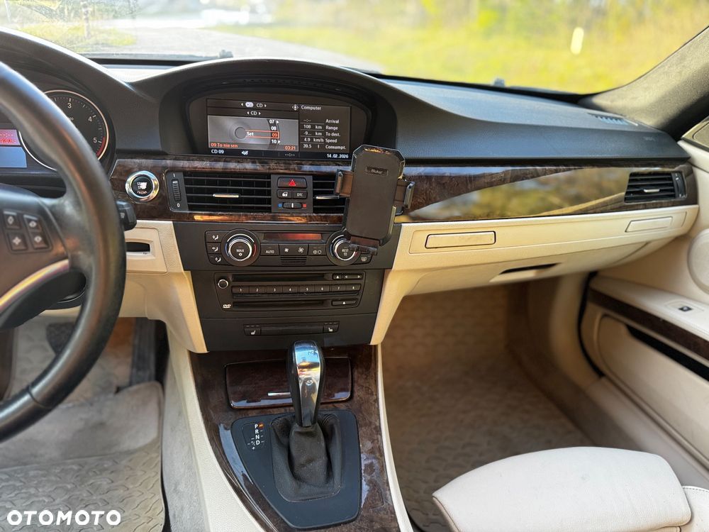 BMW Seria 3 320d - 11