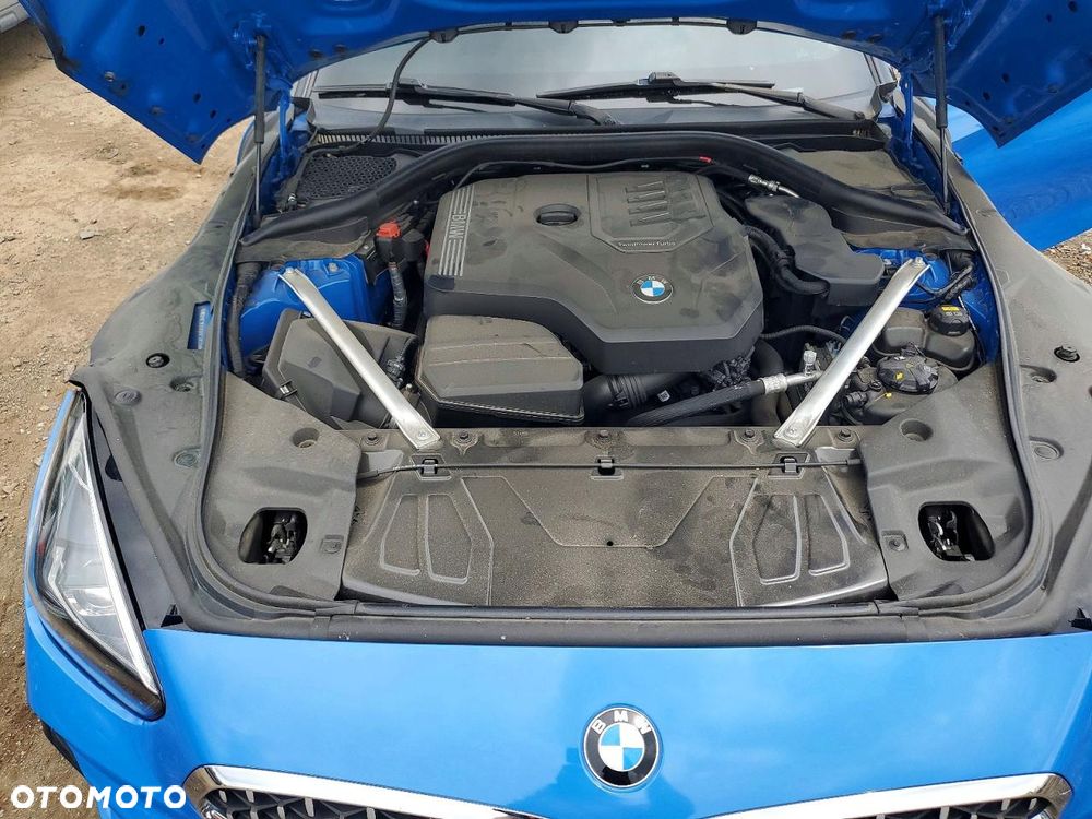 BMW Z4 sDrive30i - 11