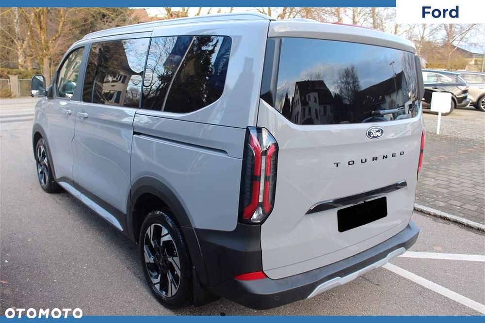 Ford Tourneo Custom - 3