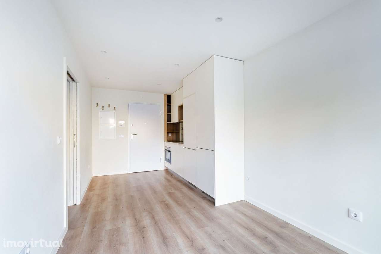 Arrendamento de apartamento t1 na Rua de Gonçalo Cristóvão - Grande imagem: 2/20