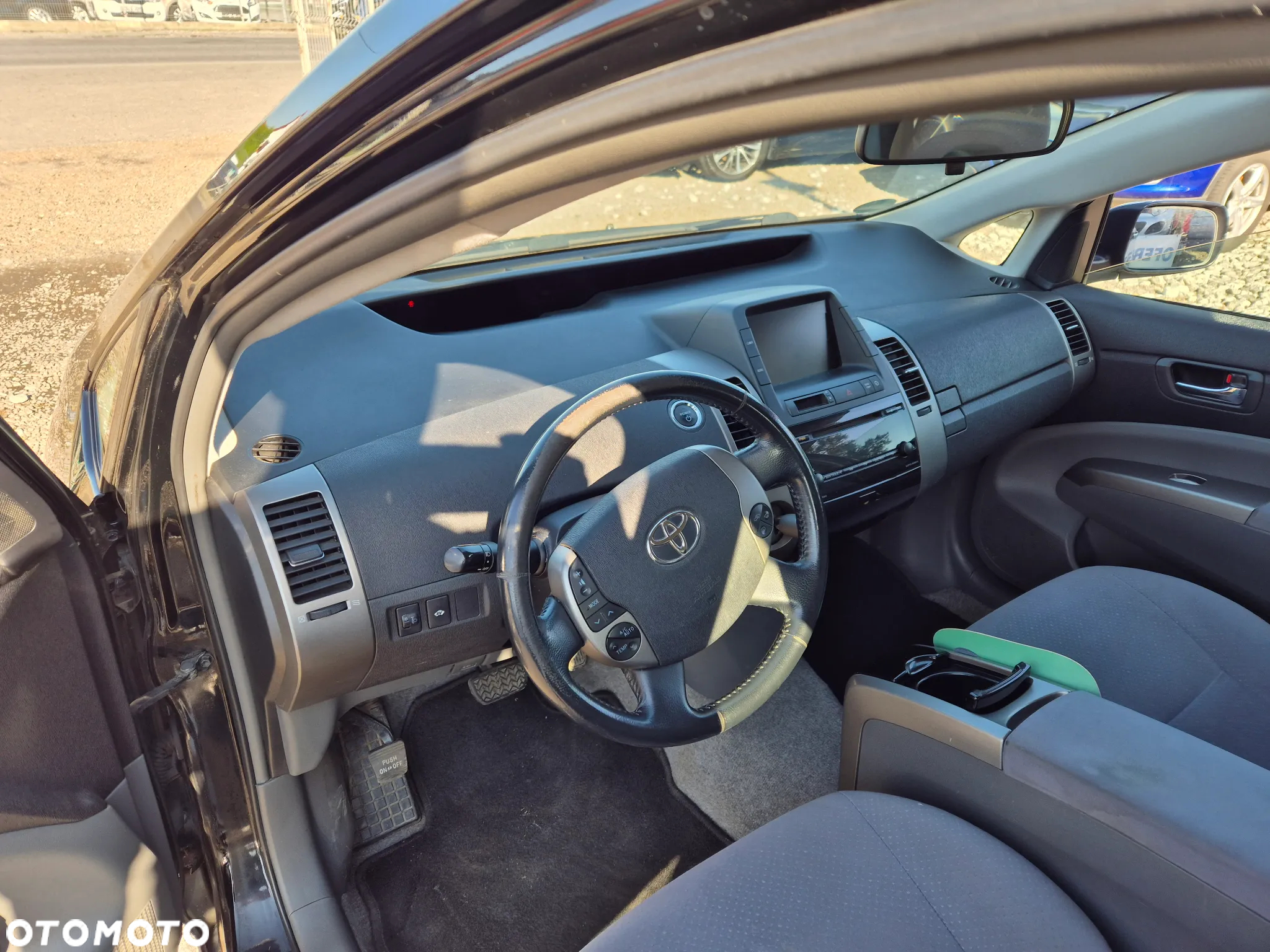 Toyota Prius - 9