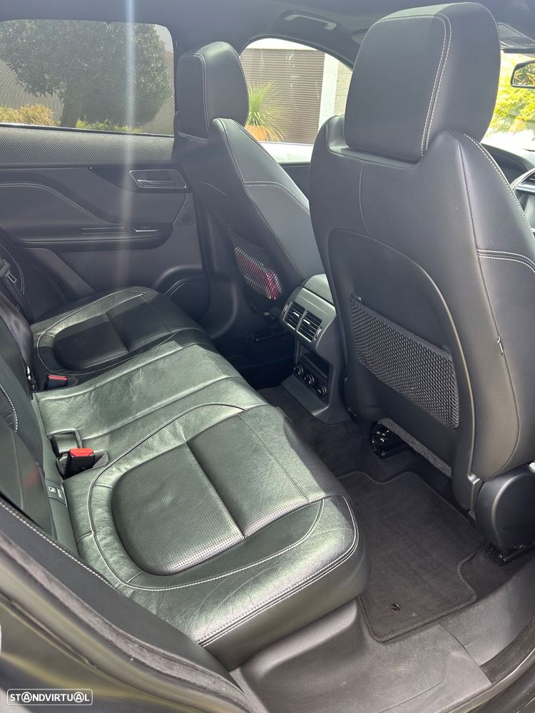 Jaguar F-Pace 2.0 i4D R-Sport AWD Aut. - 7