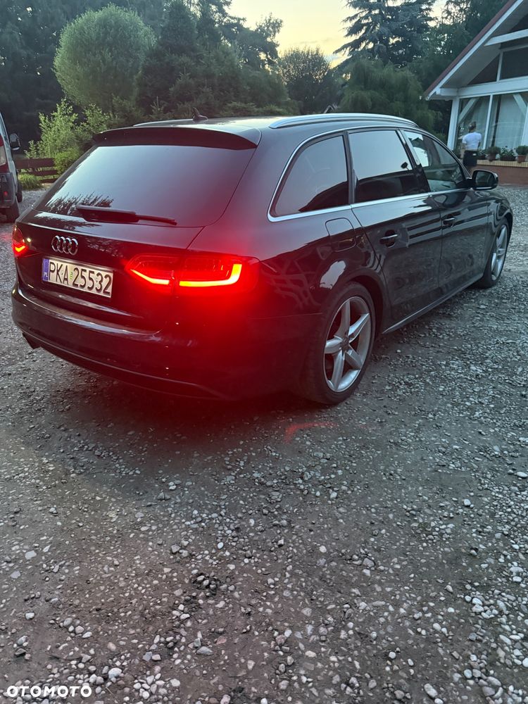 Audi A4 Avant 2.0 TDI DPF clean diesel multitronic S line Sportpaket - 4