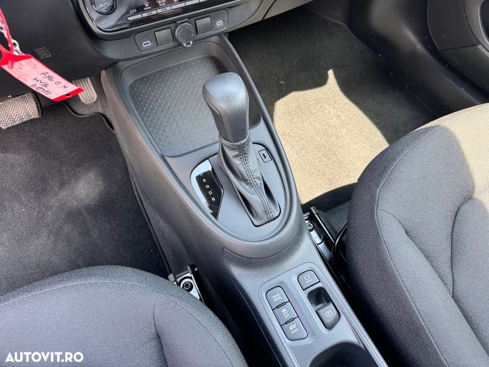 Toyota Aygo X 1.5l HEV 116CP Active - 18
